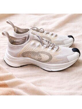 Authentic Gucci Ultrapace White Mesh Sneakers EU 37.5 / 253mm Unisex Italy